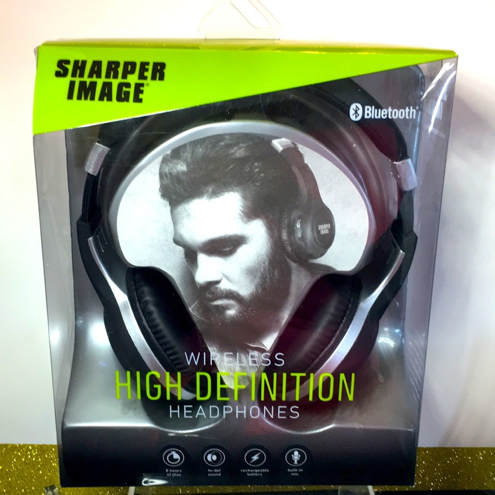 SHARPER IMAGE NEW WIRELESS HIGH DEFINITION HEADPHONES BLACK